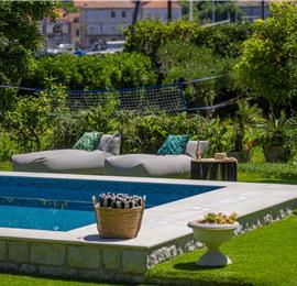 4 bedroom villa with pool in Lapad, Dubrovnik, sleeps 8